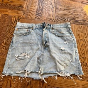 Levi’s distressed denim skirt